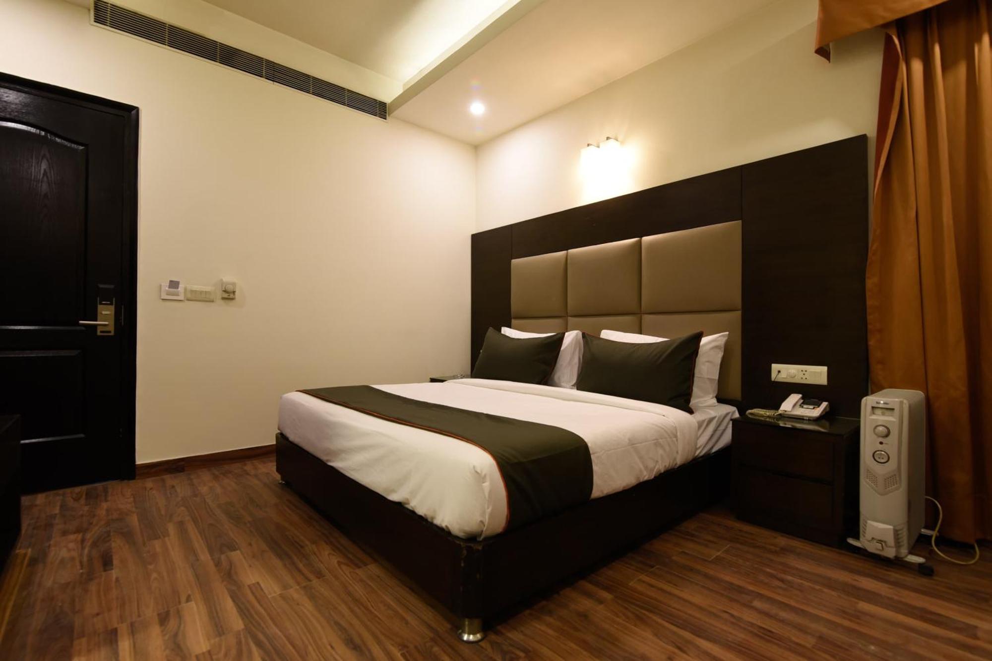Hotel O Venkata Sai Sadan Mathrusree Nagar Kondapur  Exteriér fotografie