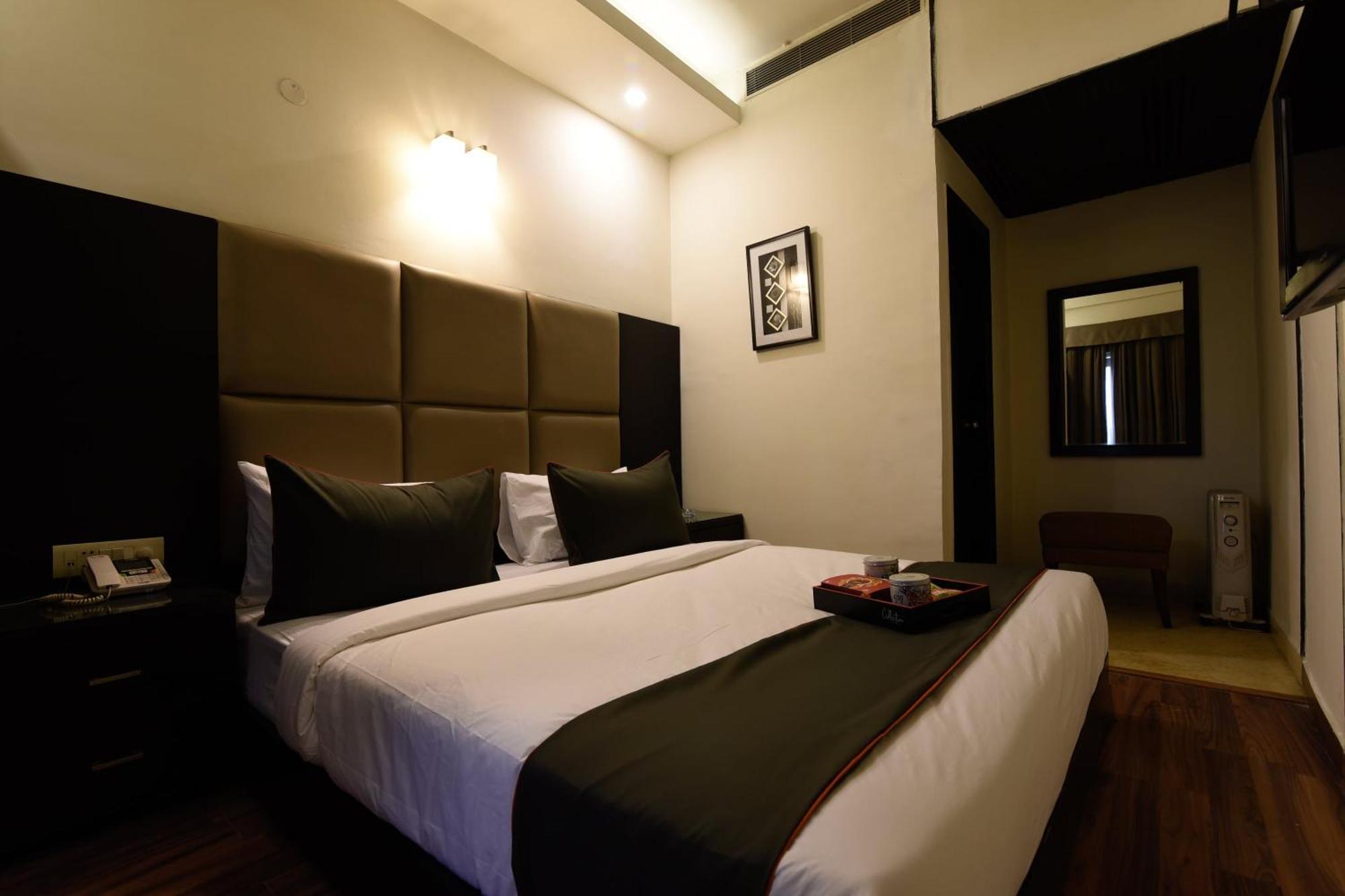Hotel O Venkata Sai Sadan Mathrusree Nagar Kondapur  Exteriér fotografie