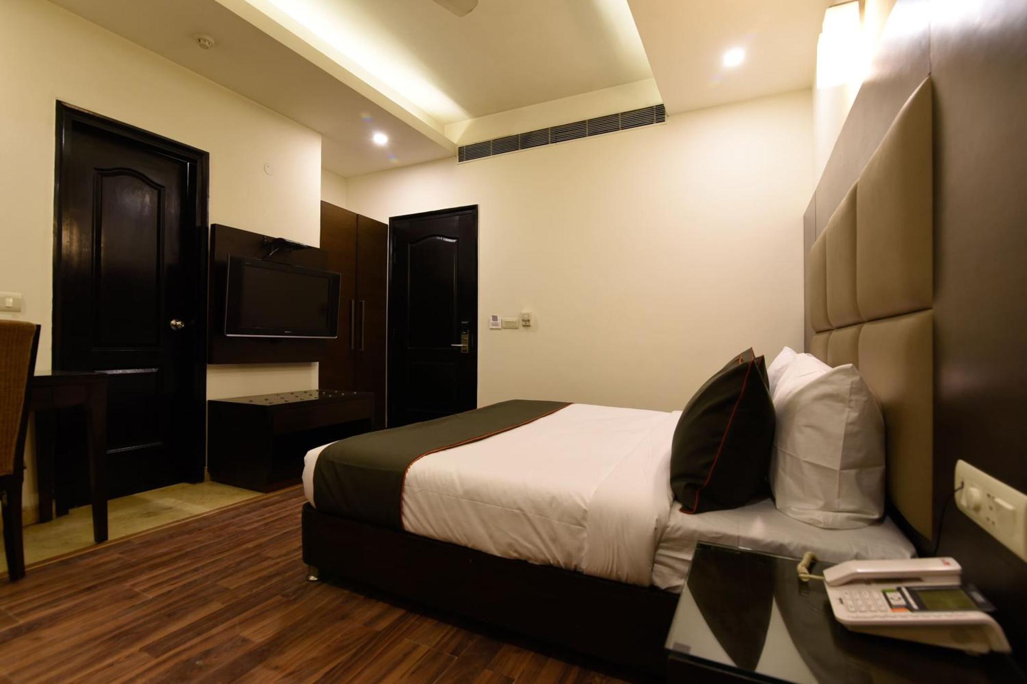 Hotel O Venkata Sai Sadan Mathrusree Nagar Kondapur  Exteriér fotografie