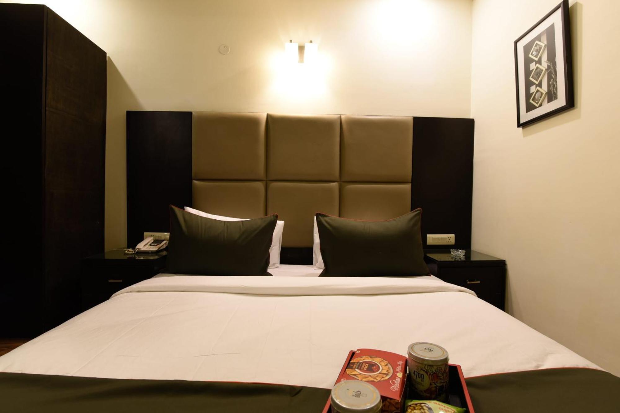 Hotel O Venkata Sai Sadan Mathrusree Nagar Kondapur  Exteriér fotografie