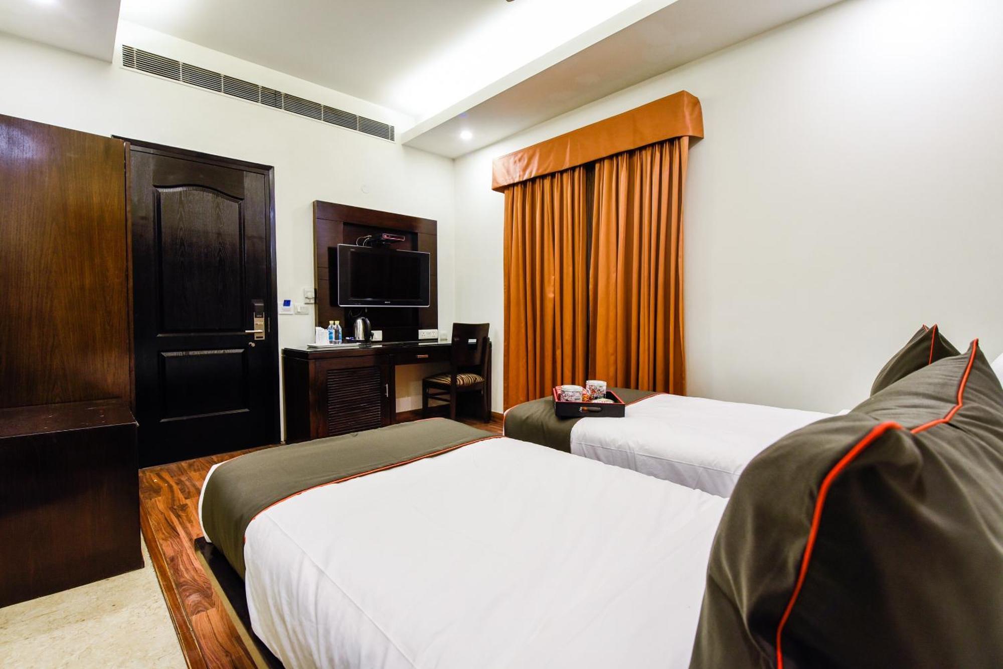 Hotel O Venkata Sai Sadan Mathrusree Nagar Kondapur  Exteriér fotografie
