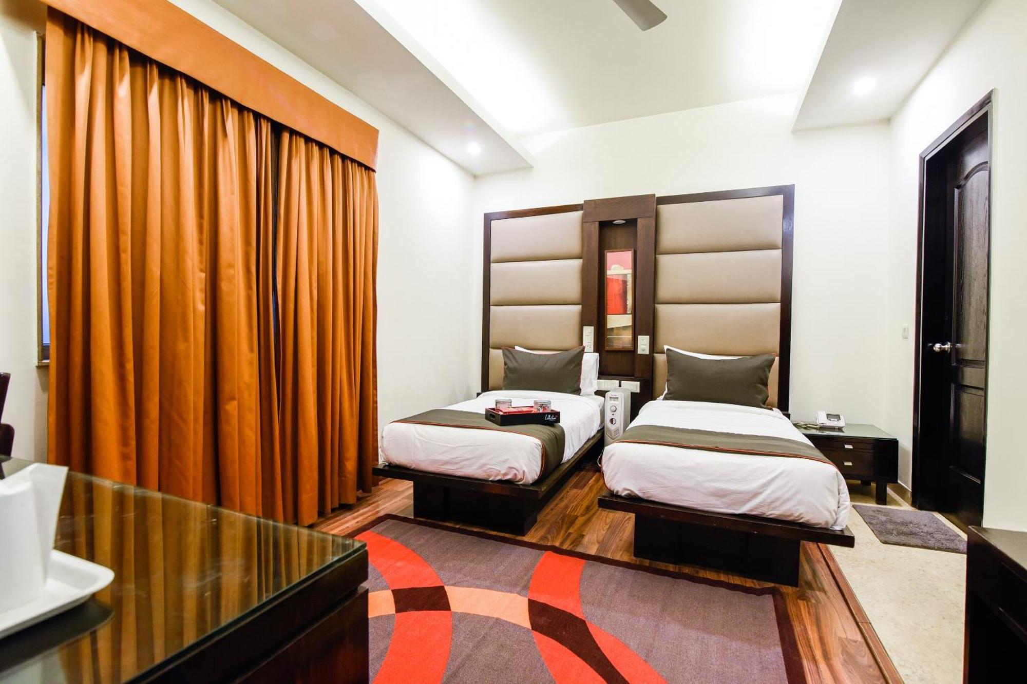 Hotel O Venkata Sai Sadan Mathrusree Nagar Kondapur  Exteriér fotografie
